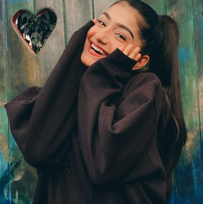 Amulya Rattan Biography, Age, Height, Boyfriend, Family, Net